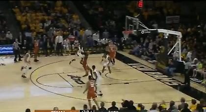 Το κάρφωμα της χρονιάς: Ο Μο Μπάμπα… τρομάζει! (video)