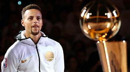 End of story: Ο Κάρι είναι ο κορυφαίος τριποντέρ στην ιστορία του NBA!