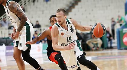 Λεκαβίτσιους: «Σημαντικό να φορώ το 19 του Γιασικεβίτσιους»