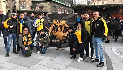 «Ντύθηκε» στα κιτρινόμαυρα η Βιέννη (pics)