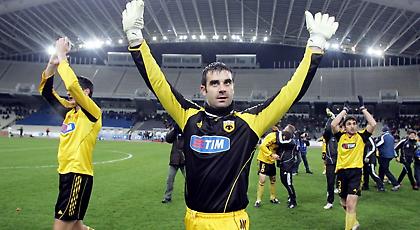 Πανηγύρισε και ο… Σορεντίνο την πρόκριση της ΑΕΚ! (pic)