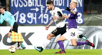 Συνεχίζει να… γλυκοκοιτάζει την ΑΕΚ ο Χολτσχάουζερ (pic)