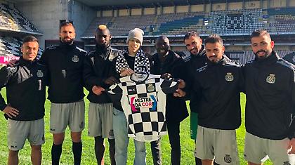 Εξαιρετική πρωτοβουλία από Μποαβίστα: Ανανέωσε συμβόλαιο παίκτη με καρκίνο (pic)