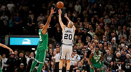 Ο Τζινόμπιλι «καθαρίζει» ντέρμπι στα 40 του! (video)