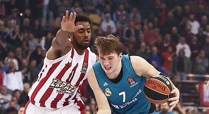 Η διαστημική εμφάνιση του Ντόντσιτς στο ΣΕΦ (video)