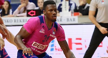 Ενισχύθηκε με τον σούπερ σκόρερ Ένις ο Ερυθρός Αστέρας!