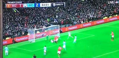 Απίθανη διπλή ευκαιρία για τη Μάντσεστερ Γιουνάιτεντ (video)