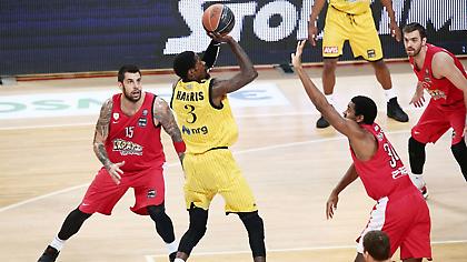 ΑΕΚ για ψυχίατρο, Ολυμπιακός για… γιατρό