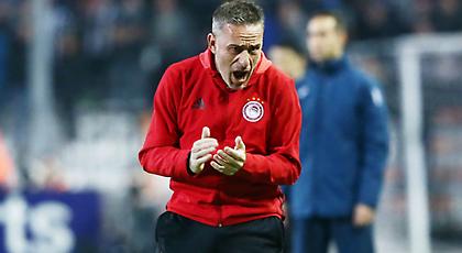 Ανέλαβε ομάδα στην Κίνα ο Μπέντο