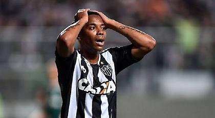 «Πόρτα» Σάντος σε Ρομπίνιο λόγω της καταδίκης του για υπόθεση βιασμού