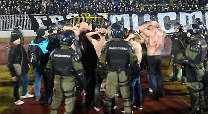 Τρομακτικά επεισόδια στο ντέρμπι Παρτιζάν- Ερυθρός Αστέρας (vids)