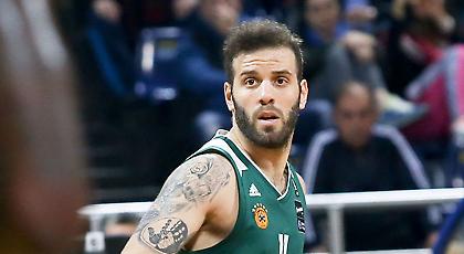 Ο Παππάς καμαρώνει για τη γυμνή του φωτογράφιση (pic)