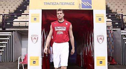 Σοκ στον Ολυμπιακό: Ρήξη χιαστού ο Αγραβάνης!