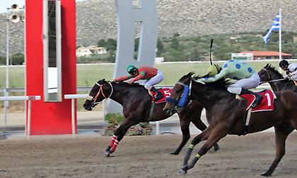 H μεγαλύτερη ιπποδρομιακή γιορτή των τελευταίων ετών σήμερα στο Μαρκόπουλο