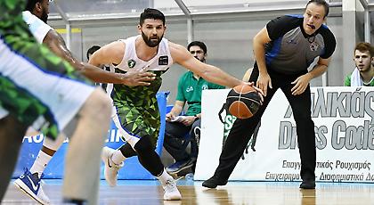 Παπαμακάριος: «Στο μυαλό μας μόνο η νίκη»