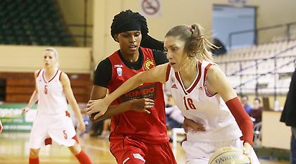 Διέλυσε τον Αθηναϊκό ο Ολυμπιακός, συντριβή για Παναθηναϊκό