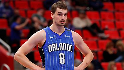 Τρομερός Χεζόνια με 8 τρίποντα (video)