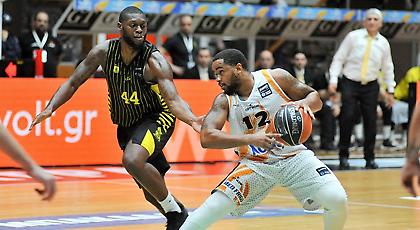 Δυσφορία για Ρέλεφορντ και Έβανς στον Προμηθέα