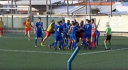 Χαμός σε ματς στα Χανιά: Πιάστηκαν στα χέρια οι ποδοσφαιριστές