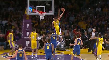 Τρεις τάπες στα μούτρα του Ντουράντ από τους Λέικερς (video)