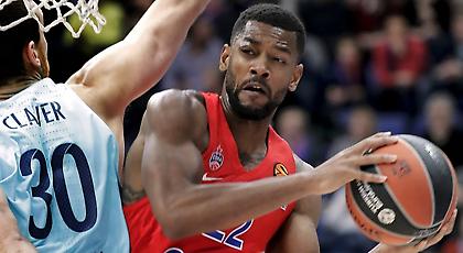 Χίγκινς: «Πάντα μεγάλα τα ματς με Ολυμπιακό»