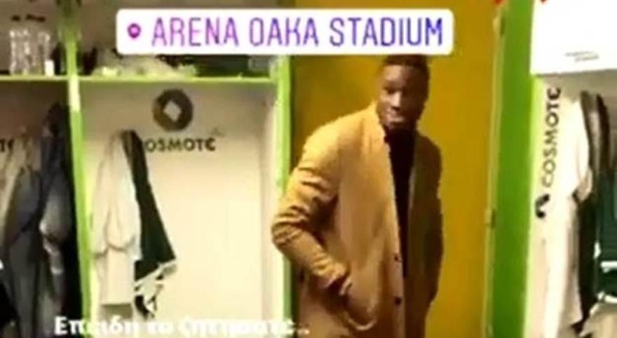 ΚΛΑΜΑ: Ο Παππάς, το μοντέλο Θανάσης και η… φλεβίτιδα! (video)