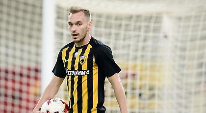 O λαός μίλησε: Ο Μπακάκης και με διαφορά πρώτος για δεξί μπακ