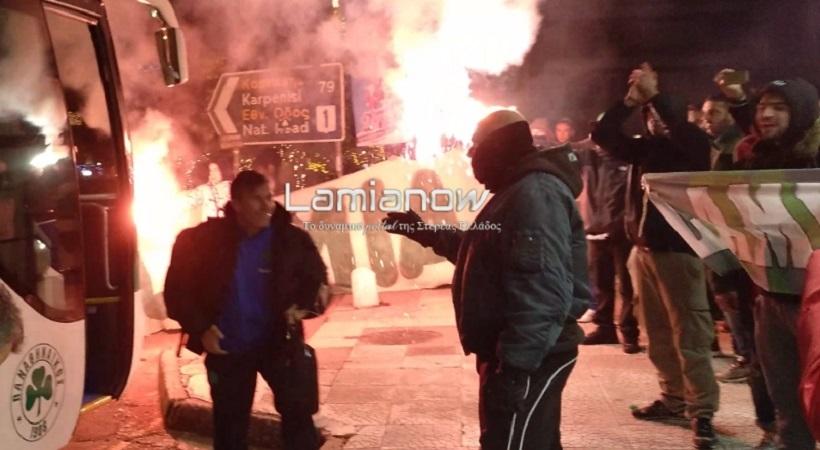 Εντυπωσιακή υποδοχή του Παναθηναϊκού στη Λαμία (video)
