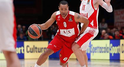 «Τσαλάκωσε» την Μπασκόνια η Αρμάνι!