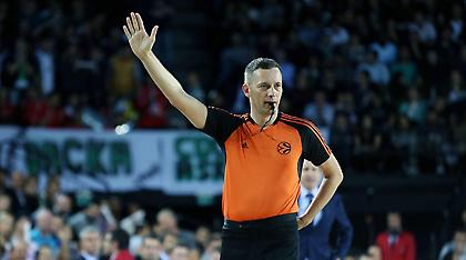 Οι διαιτητές του Εφές-Ολυμπιακός