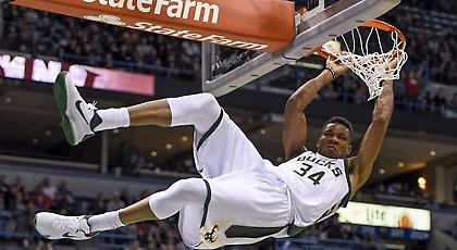 Έχει… πέραση η φανέλα του Αντετοκούνμπο (pic)