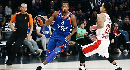 LIVE: Αναντολού Εφές-Ολυμπιακός (4η περίοδος)