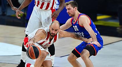 Όταν οι άλλοι… σταματούν, ο Σπανούλης συνεχίζει