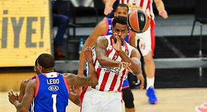 Έτσι... πέρασε από την Πόλη ο Ολυμπιακός! (video)