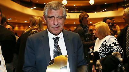 Το μήνυμα και οι ευχές του Σάντος στα ελληνικά