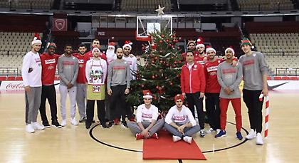 Οι ευχές της ΚΑΕ Ολυμπιακός για τα Χριστούγεννα (pic)