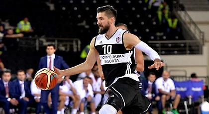 Απίστευτο και σπάνιο Fairplay από τον Βεϊσέλογλου! (video)