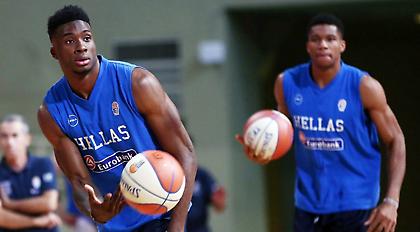 Ψήφισε με το… καλημέρα τον Γιάννη για All Star Game ο Θανάσης