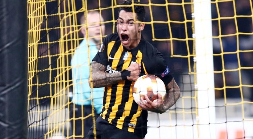 Δεν το κουνάει από την ΑΕΚ ο Αραούχο