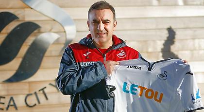 Στη Σουόνσι ο Καρβαλιάλ