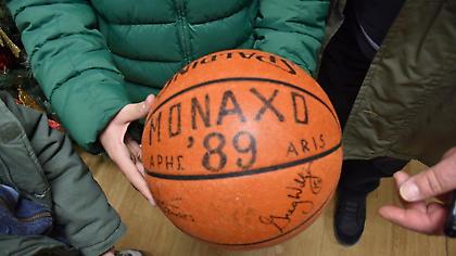 Ένα ιστορικό κειμήλιο στα γραφεία της ΚΑΕ Άρης (pics)