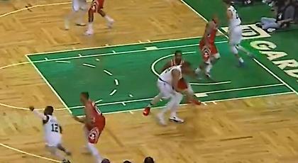 Απίστευτο: Πέντε παραβάσεις βημάτων σε 53’’ από τους Σέλτικς (video)