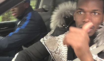 O Πογκμπά φόρεσε έναν πύθωνα, μια αλεπού και βγήκε! (pics)