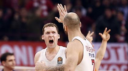 Στρέλνιεκς: «Η μπάλα πρέπει να πηγαίνει στον Σπανούλη»