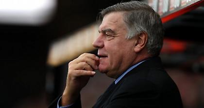 Μίλησε πάλι για επιθετικό ο Άλαρνταϊς