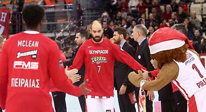 Οι ευχές του μπασκετικού Ολυμπιακού για το 2018! (video)