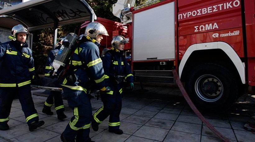 Φωτιά σε υπόγειο διώροφου κτηρίου στη Νέα Χαλκηδόνα