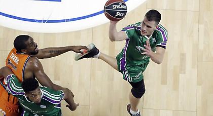 «Γονάτισε» τη Βαλένθια η Μάλαγα