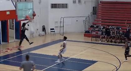 Τα λυκειόπαιδα στις ΗΠΑ κατεδαφίζουν μπασκέτες (video)