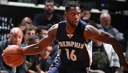 Απών από το ματς με Παναθηναϊκό για την Εφές ο Ντάγκλας